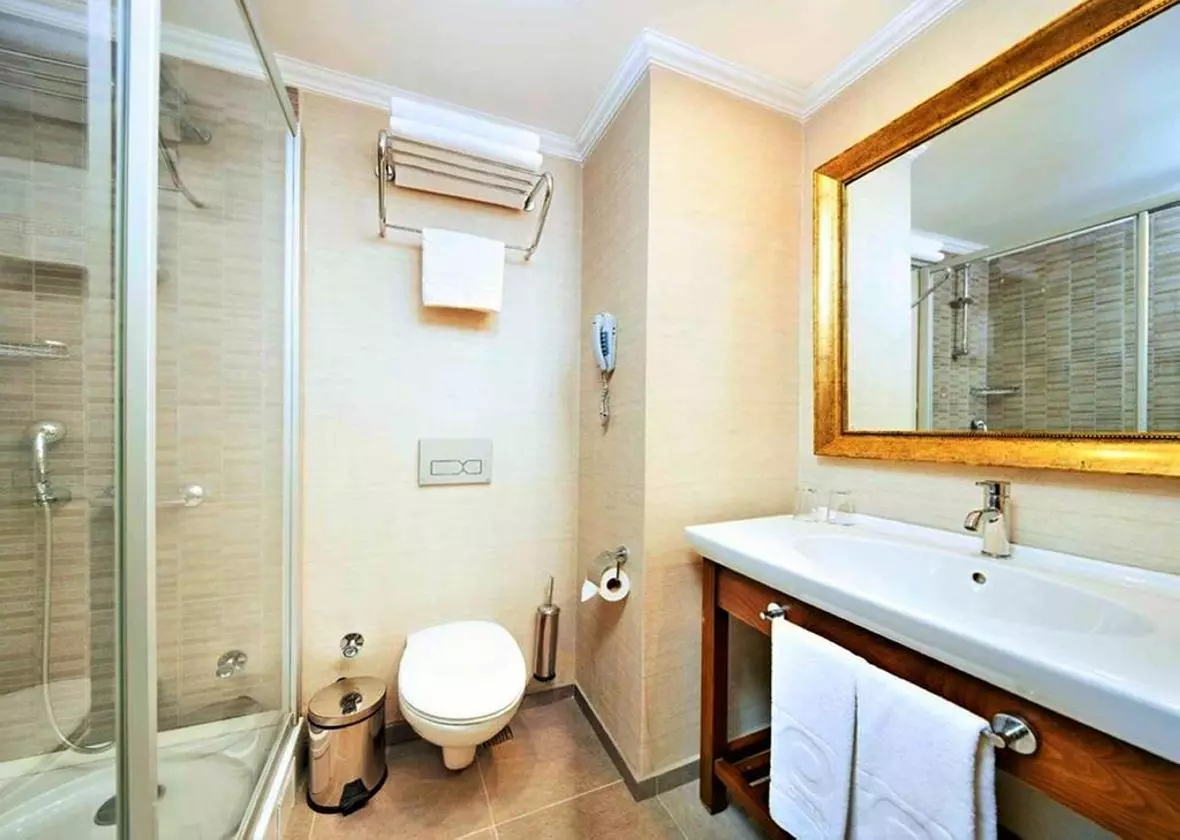60969017 (Copy).jpg